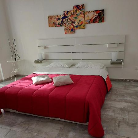 Hotel Pierpa'S House O Casa Pierpa Aeroporto di Catania Fontana Rossa Esterno foto