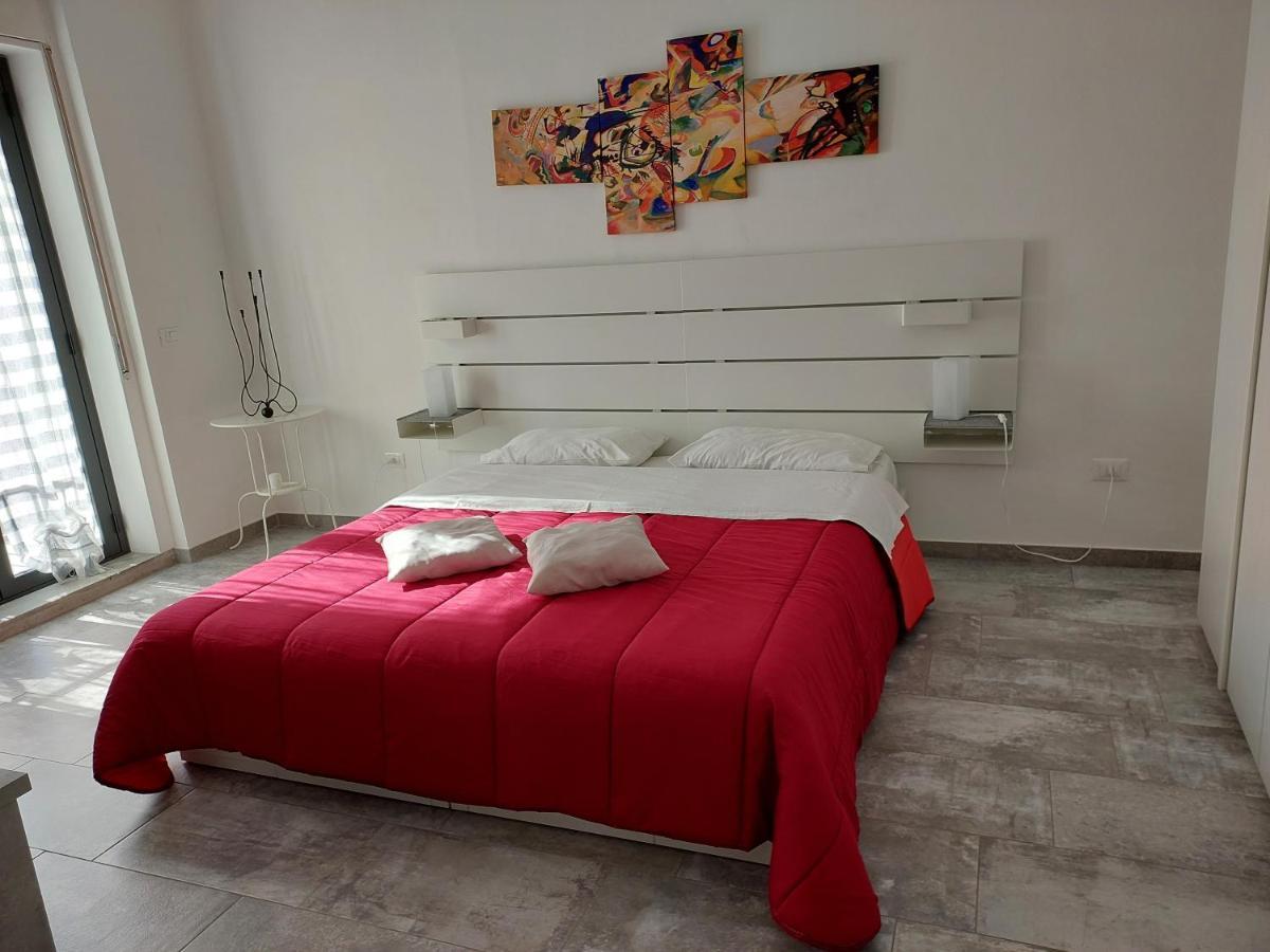 Hotel Pierpa'S House O Casa Pierpa Aeroporto di Catania Fontana Rossa Esterno foto